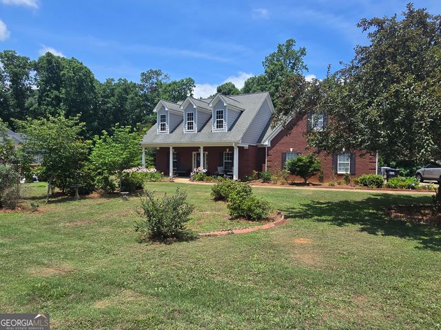 95 Blue Grass Way, Oxford, GA 30054