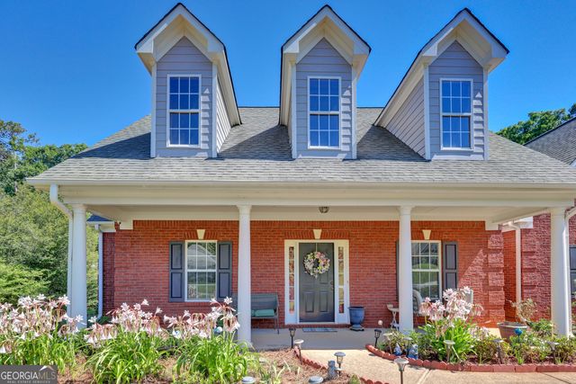 95 Blue Grass Way, Oxford, GA 30054