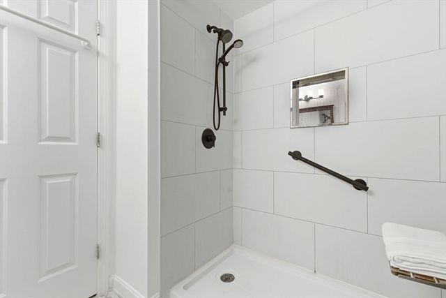 4904 Heatherwood Ln 4904, Peabody, MA 01960