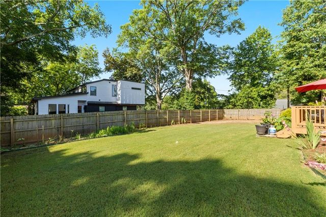 1967 Cogar Drive, Decatur, GA 30032