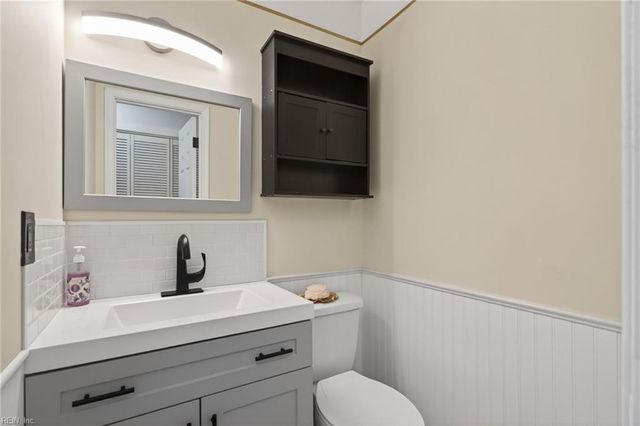 15 Otsego DR, Newport News, VA 23602