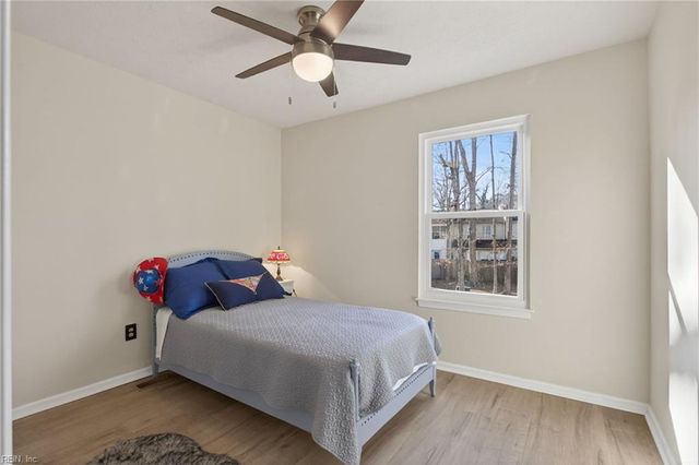 15 Otsego DR, Newport News, VA 23602