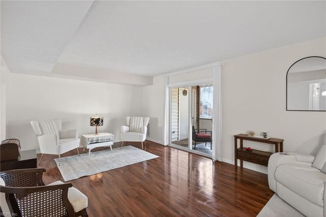 15 Otsego DR, Newport News, VA 23602