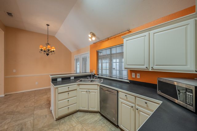 8109 Pacific Street, Frisco, TX 75035