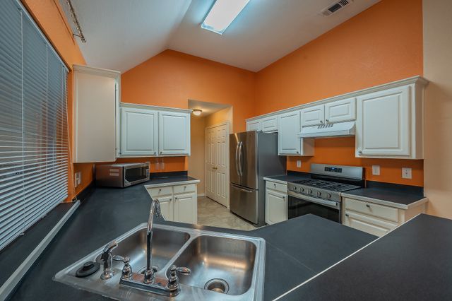 8109 Pacific Street, Frisco, TX 75035