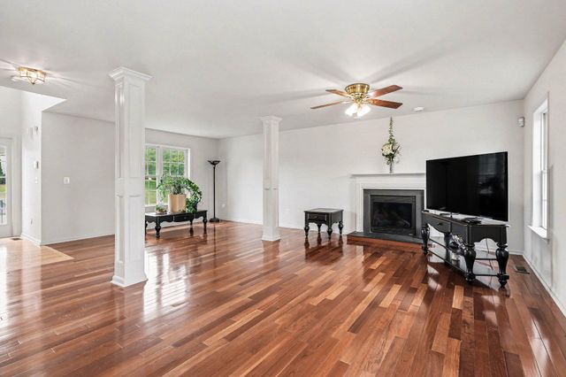 440 ROPER DR, Bowling Green, VA 22427