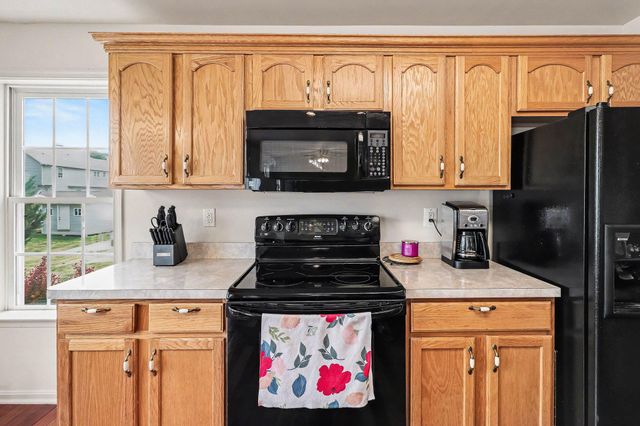 440 ROPER DR, Bowling Green, VA 22427