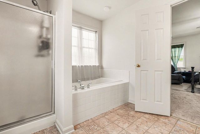440 ROPER DR, Bowling Green, VA 22427