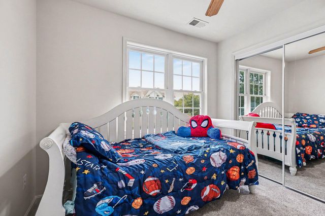 440 ROPER DR, Bowling Green, VA 22427