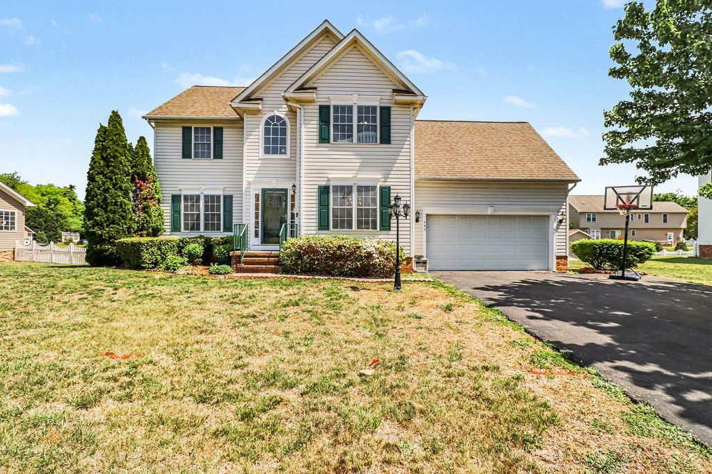 440 ROPER DR, Bowling Green, VA 22427