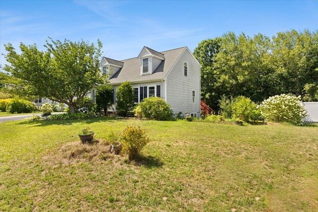 12 Kayak Trail, Norton, MA 02766