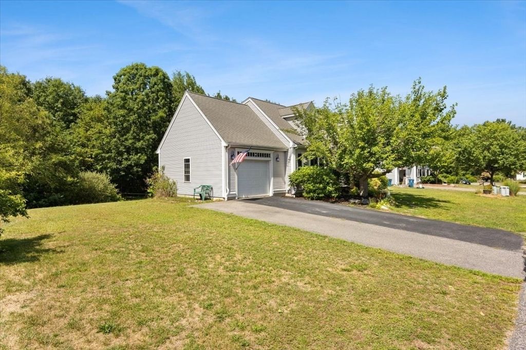 12 Kayak Trail, Norton, MA 02766