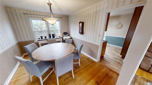 461 Harcourt PL, Newport News, VA 23602