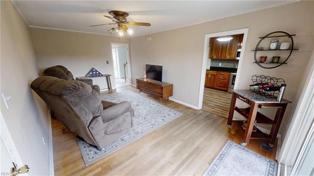 461 Harcourt PL, Newport News, VA 23602