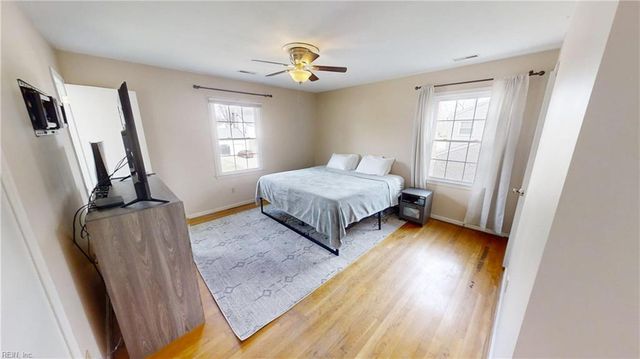 461 Harcourt PL, Newport News, VA 23602