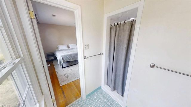 461 Harcourt PL, Newport News, VA 23602