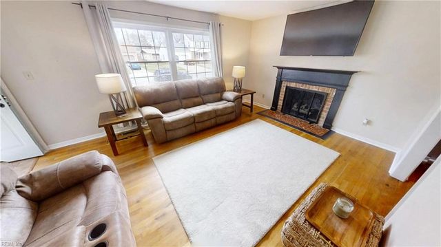 461 Harcourt PL, Newport News, VA 23602