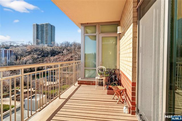 8100 River Road 801, North Bergen, NJ 07047