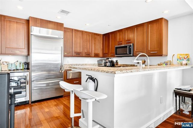 8100 River Road 801, North Bergen, NJ 07047