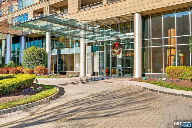 8100 River Road 801, North Bergen, NJ 07047