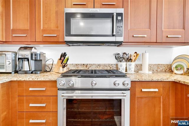 8100 River Road 801, North Bergen, NJ 07047