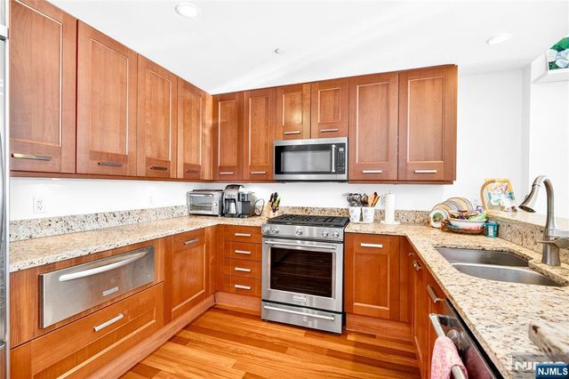 8100 River Road 801, North Bergen, NJ 07047