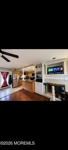 43 Briarwood Avenue, Keansburg, NJ 07734