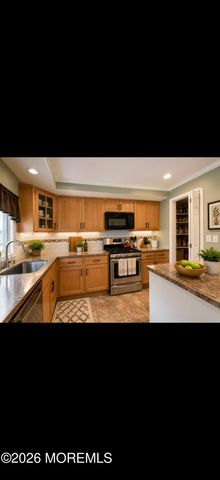 43 Briarwood Avenue, Keansburg, NJ 07734