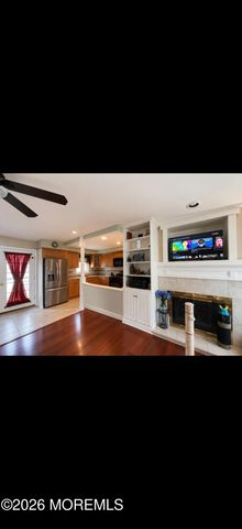 43 Briarwood Avenue, Keansburg, NJ 07734