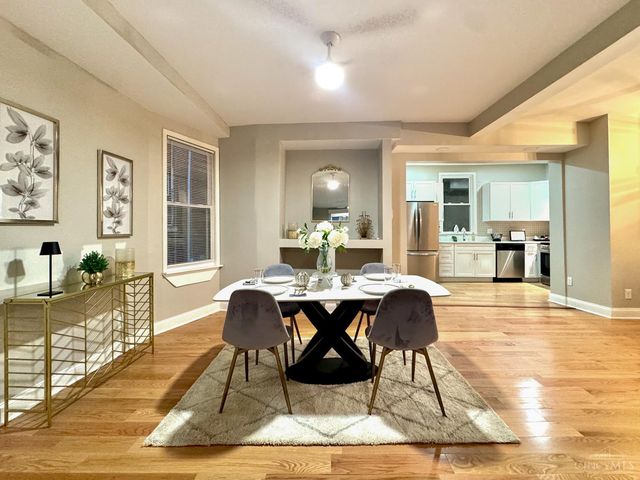 3206 Gilbert Avenue, Cincinnati, OH 45207