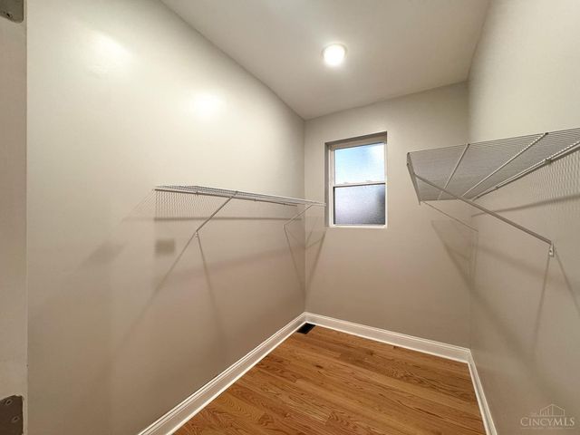 3206 Gilbert Avenue, Cincinnati, OH 45207