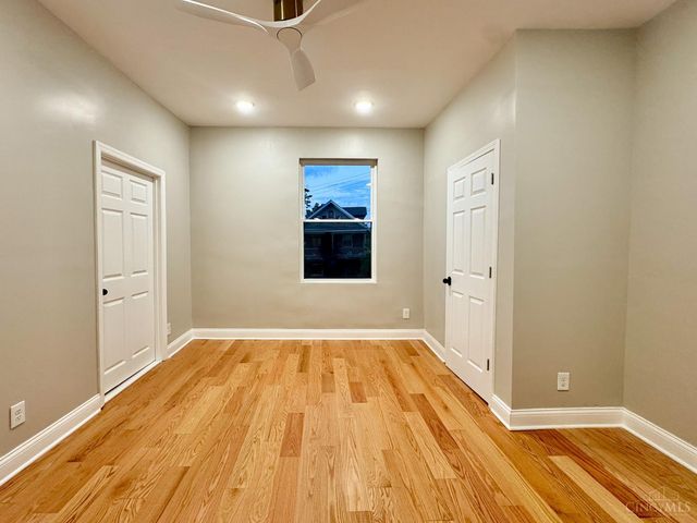 3206 Gilbert Avenue, Cincinnati, OH 45207