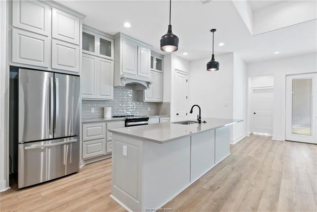 5036 Mooney Falls Drive, Bryan, TX 77802