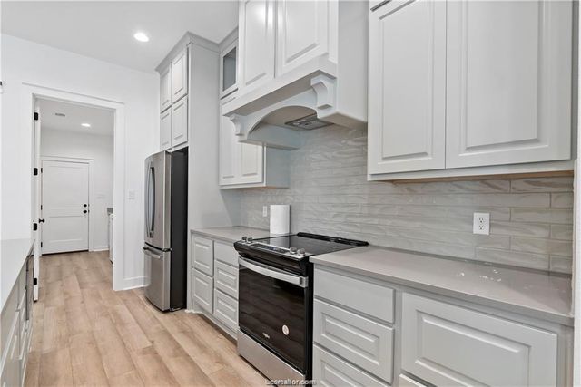 5036 Mooney Falls Drive, Bryan, TX 77802