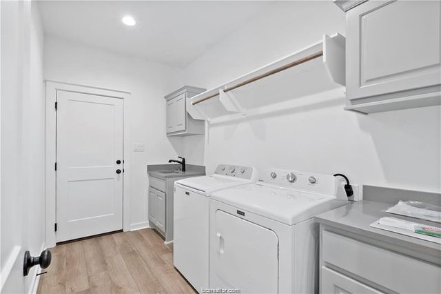 5036 Mooney Falls Drive, Bryan, TX 77802