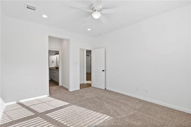 5036 Mooney Falls Drive, Bryan, TX 77802