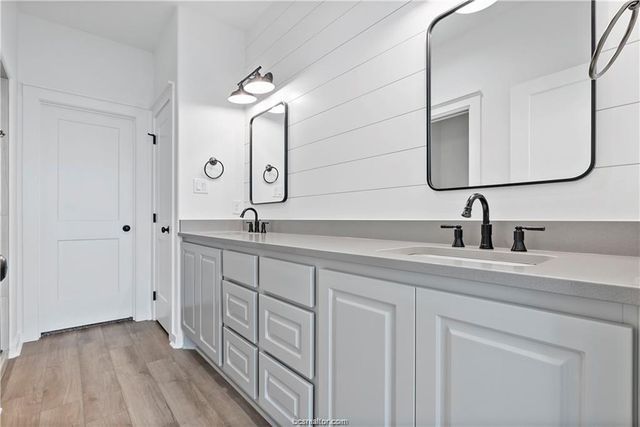 5036 Mooney Falls Drive, Bryan, TX 77802