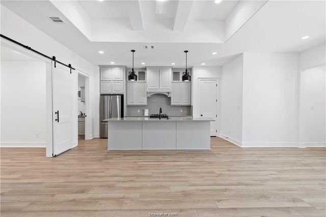 5036 Mooney Falls Drive, Bryan, TX 77802