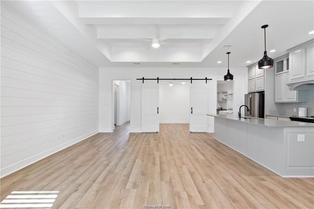 5036 Mooney Falls Drive, Bryan, TX 77802