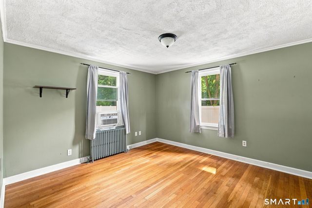 15 Liberty Street, Manchester, CT 06040