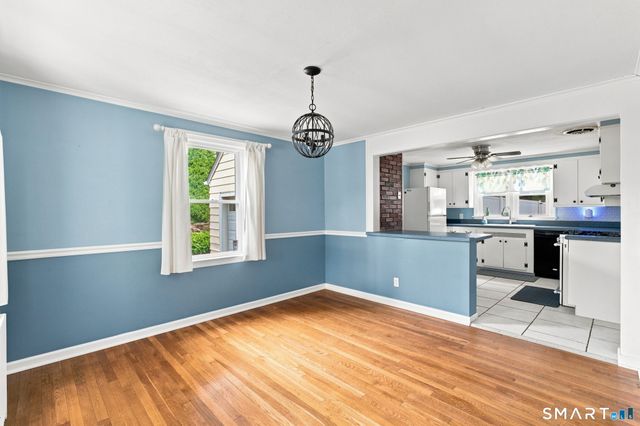 15 Liberty Street, Manchester, CT 06040