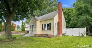 15 Liberty Street, Manchester, CT 06040