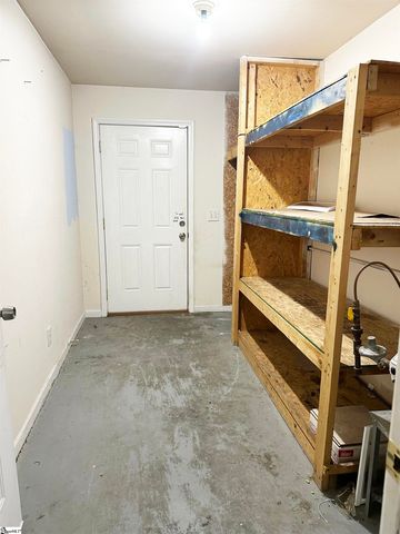 524 Country Gardens Drive, Fountain Inn, SC 29644