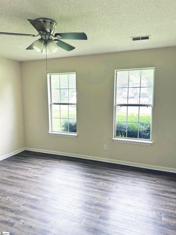 524 Country Gardens Drive, Fountain Inn, SC 29644