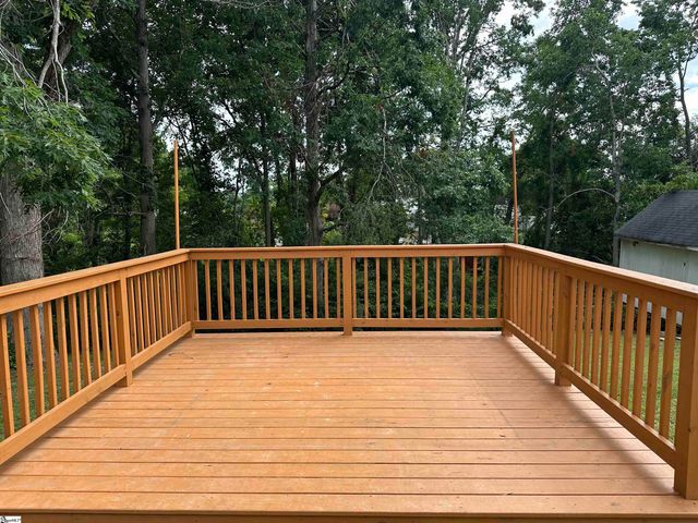524 Country Gardens Drive, Fountain Inn, SC 29644
