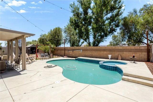 1970 Brilliance Ln, San Jacinto, CA 92583