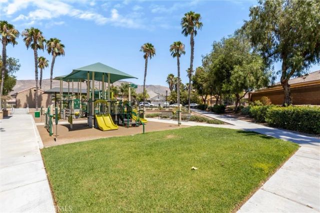 1970 Brilliance Ln, San Jacinto, CA 92583