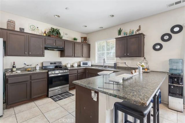 1970 Brilliance Ln, San Jacinto, CA 92583
