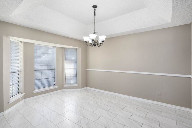 2017 Iron Horse Court, Arlington, TX 76017