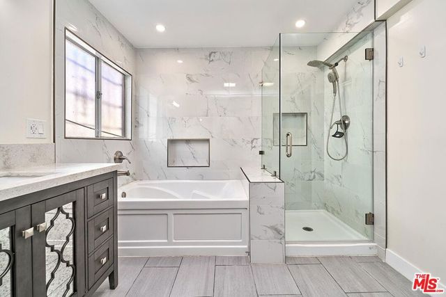 2619 Raymond Avenue, Los Angeles, CA 90007